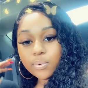 Meet your Posher, Destiny